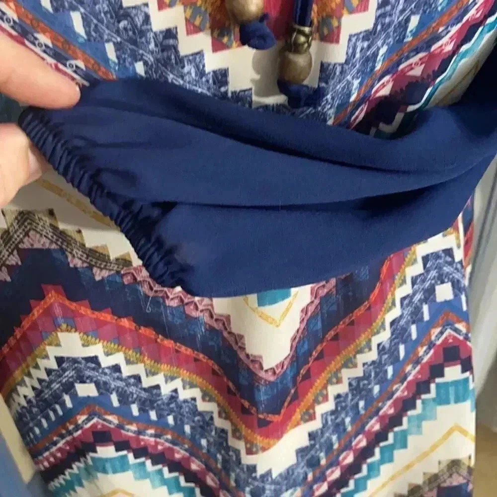 Rewind sz L multicolor blouse with blue sleeves and back - Picture 3 of 10